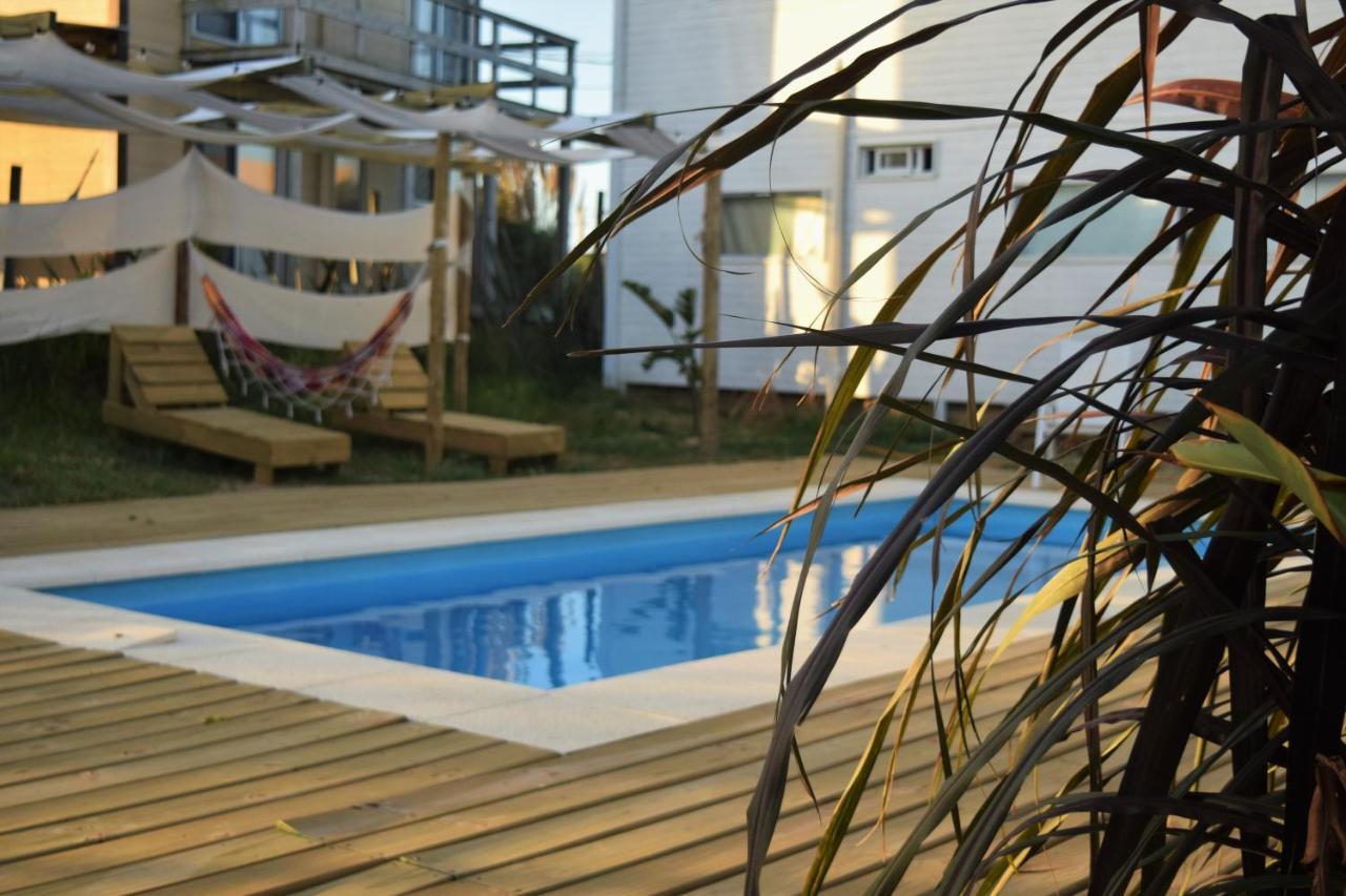El Palafito Aparthotel La Pedrera Bagian luar foto